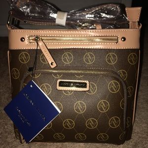 Adrienne Vittadini, Crossbody Bag